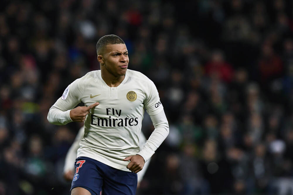 11月13日《财经早点》